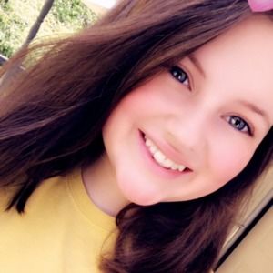 Meet your Posher, Abbey